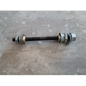 Άξονας τροχού (εμπρός-πίσω)