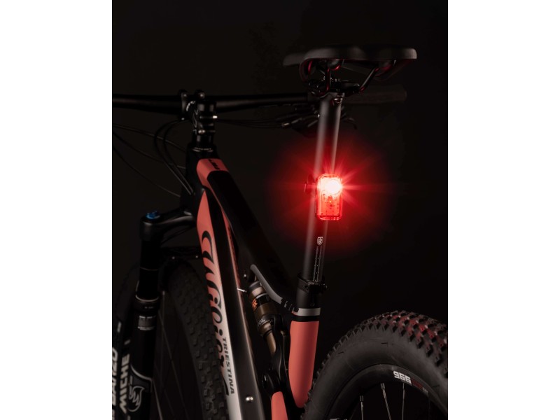 Φανάρι οπίσθιο FORCE TONEY 70LM USB (453739)