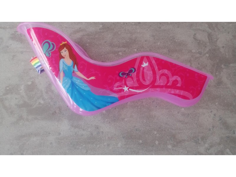 Παιδικό καθισματάκι κούκλας