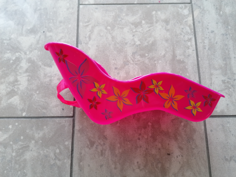 Παιδικό καθισματάκι κούκλας