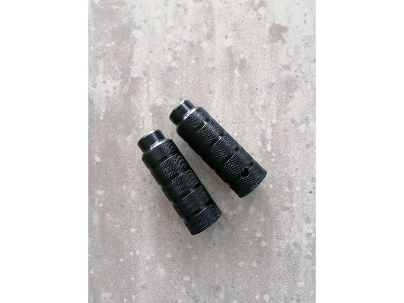 Πατάκια σιδήρου μαύρα (άξονας 14mm)