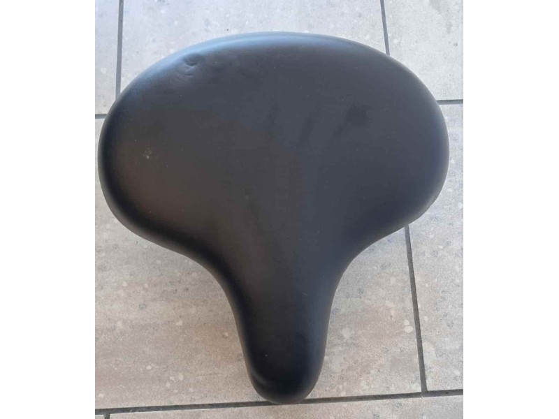 Σέλλα φαρδιά για τρίκυκλο